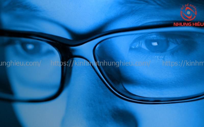 Tròng kính cận chống ánh sáng xanh
